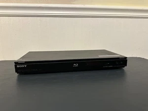 Lettore Blu-ray Sony BDP-S360 FUNZIONANTE senza telecomando  - Foto 1 di 8