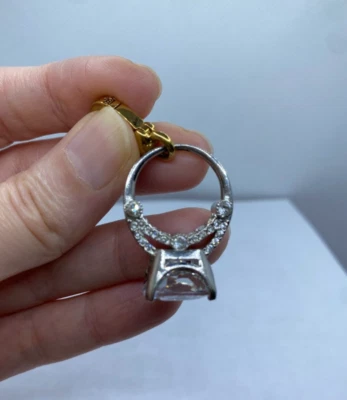 Anillo de compromiso Juicy Couture 2008 clip encanto o colgante plata y oro Foto 1 de 4