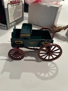 John Deere Buckboard Wagon Diecast 1/16 - Picture 1 of 5