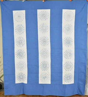 Linda Colcha Antiga Vintage Azul e Branco Roda de Assinatura da Amizade d. 1926! - Imagem 1 de 4