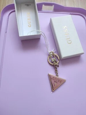 Guess  Schlüsselanhänger Dreieck  - Bild 1 von 3