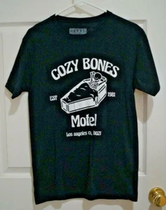 REGIME CIVILE COZY BONES MOTEL T-SHIRT GIROCOLLO SCHELETRO IN BARA HALLOWEE - Foto 1 di 3