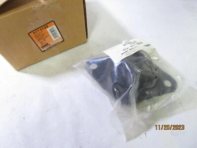 Truck Cab Mount-Engine Mount Rear Dorman 917-5102 Foto 1 de 4