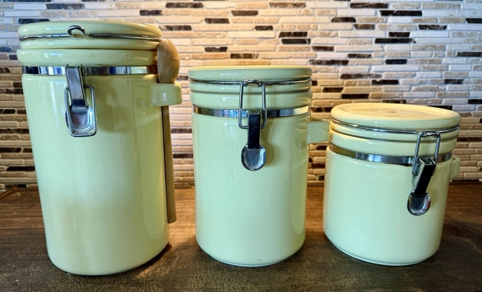 3 PIECE WHITE CANISTER SET  WITH AIR TIGHT LOCKING LIDS - Image 1 of 4