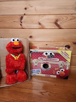 Tickle Me Elmo TMX Extra Special Edition SESAME STREET 2007 Tested Working - Image 1 of 4