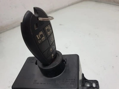 Chrysler Town & Country V 2009 bloqueo de barril de encendido de gasolina 2012DJ4476 KRD16492 Foto 1 de 3