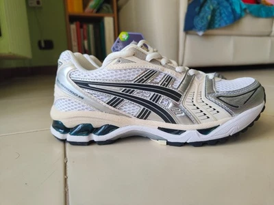 Asics Gel-Kayano 14 White Grey Cream 40.5 NUOVE ✅ - Immagine 1 di 4