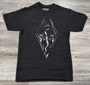 Skyrim Shirt Mens Size Small Gray Bethesda 2016 Video Game Tee Elder Scrolls - Picture 1 of 6