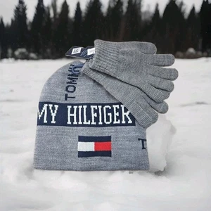 Tommy Hilfiger NWT Beanie Hat & Gloves Set Youth Size 8-16 Reversible Gray Logo - Picture 1 of 7
