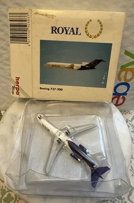 1:500 Herpa Royal Airlines Boeing 727 200 Jet Toy Model Airport Airplane New Box - Image 1 of 4