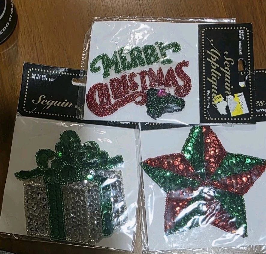 3 APLIQUES DE NAVIDAD VINTAGE DE LENTEJUELAS Y CUENTAS WANG'S NUEVOS.  Foto 1 de 4