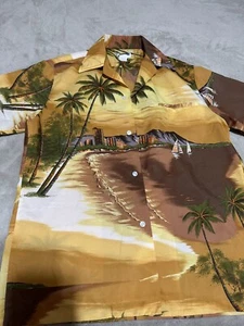 VTG Kai Nani 60s Kolekole Hawaii Waikiki Skyline Hawaiian Shirt M Beautiful seam - Picture 1 of 8