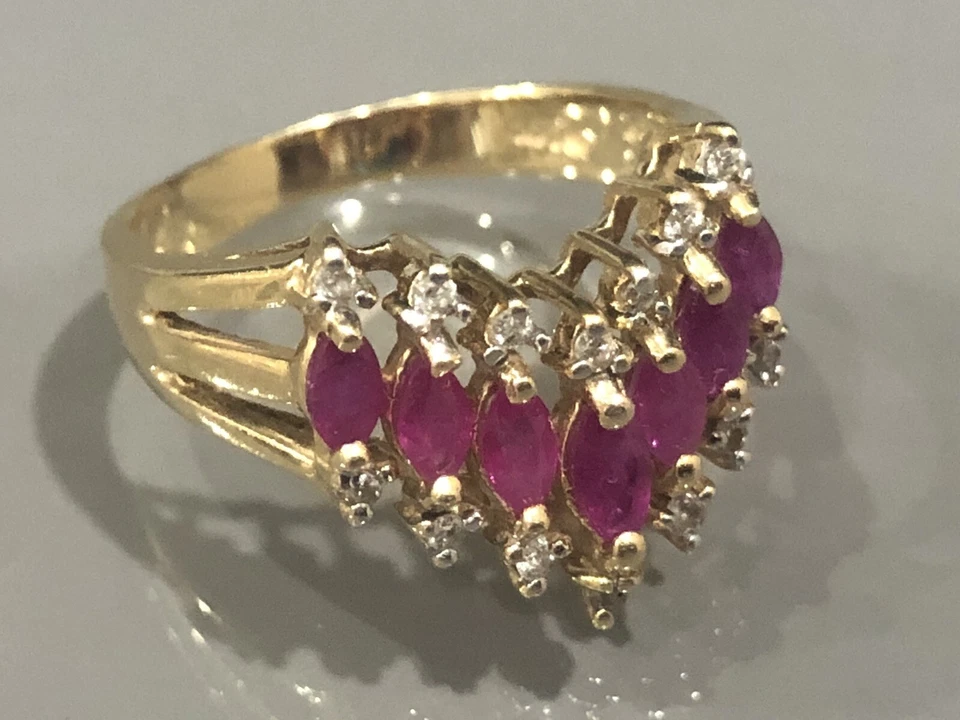 14K Yellow GOLD RING DIAMONDS RUBIES SIZE 6 4.1 Grams - Image 1 of 4