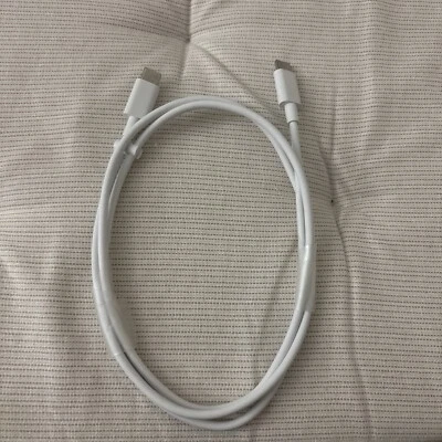cable usb-c to usb-c - Image 1 of 3