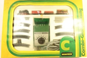 Minitrix N Startpackung Dampflok BR 80 + 3 Güterwagen, Gleismaterial, Trafo EVP - Bild 1 von 10