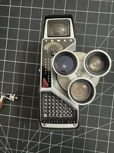 Vintage Turm Nr. 9187 8MM FILMKAMERA mit Trageriemen/Buch/Tasche - ungetestet - Bild 1 von 24