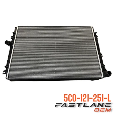 Radiador Volkswagen Jetta/Beetle 2015-2018 nuevo OEM 5C0-121-251-L Foto 1 de 4