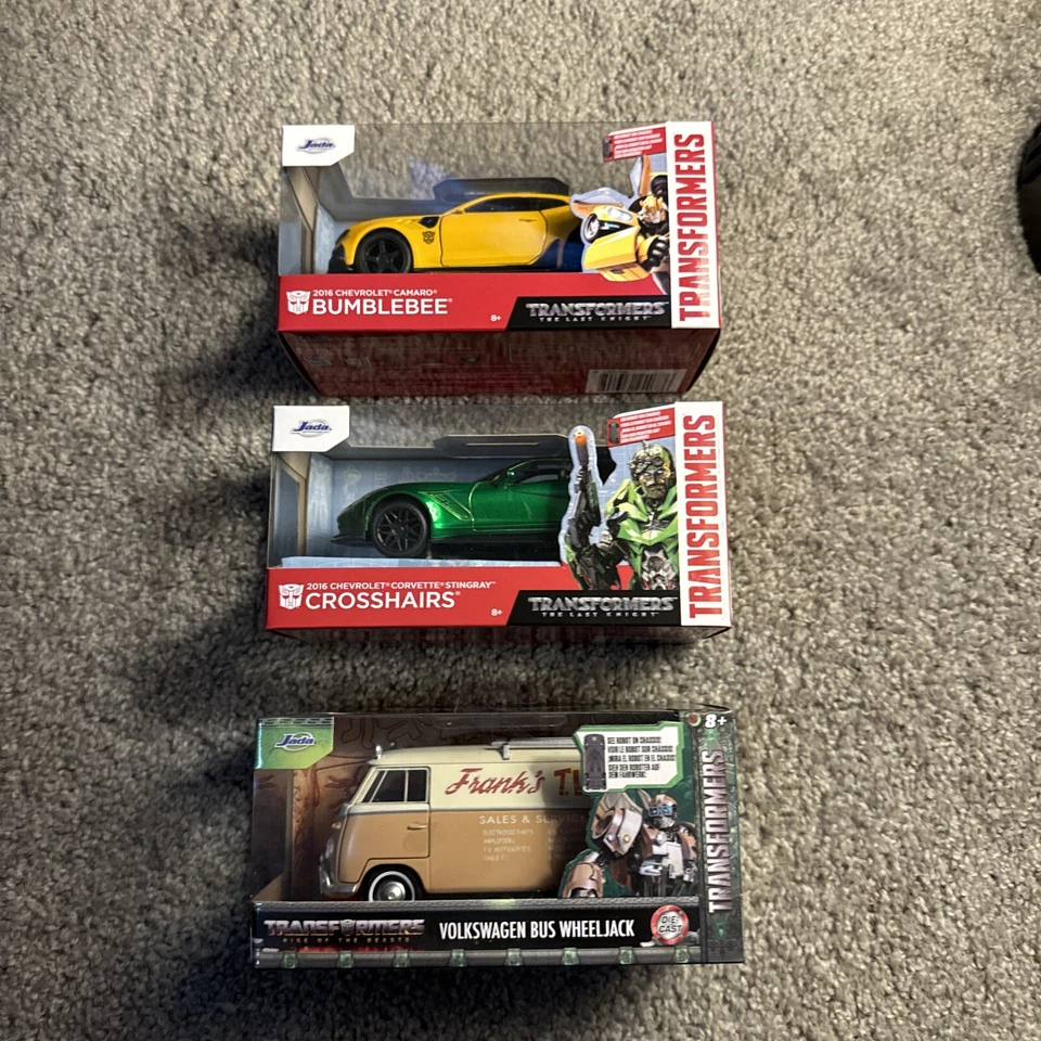 jada hollywood rides 1/32 transformers. Lot Of Three - Image 1 of 1