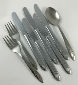 HB CO MASSIVES ROSTFREIES BESTECK 8-TEILIG - SALATGABELN, SUPPENLÖFFEL, MESSER - USA - Bild 1 von 2