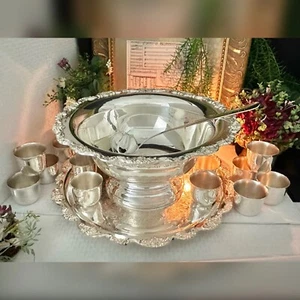 Punch Bowl Set Towle Silver Plated Bowl, Tray, Ladle and 10 Cups Serving - 13 pc - Picture 1 of 12