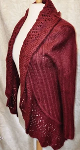 C0 NY Collection Pullover Cardigan vorne offen drapiert burgunderrot gehäkelt lockerer Strick - Bild 1 von 6