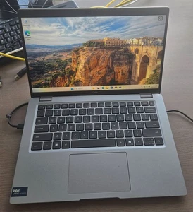 DELL LATITUDE ULTRA 5 135U, 2100 Mhz 32GB, 512 SSD CAJA ABIERTA (13ª Gen) - Imagen 1 de 13