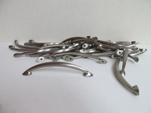 Arched matte silver cabinet 6" door handles lot of 34 Distance inside 5" - Foto 1 di 8