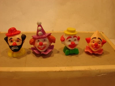 4 adornos de plástico vintage para pasteles/mapcakes de payaso Foto 1 de 4