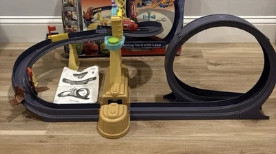 Chuggington Die-Cast Training Yard with Loop Action Playset 54205 - Image 1 of 4