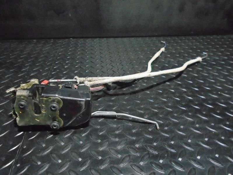 Ford F-150 1998 actuador de cierre de puerta de pasajero delantero Foto 1 de 3