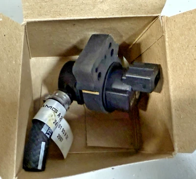 NOS Vapor Canister Purge Valve CPC2382 fits 08-14 Mercedes Benz C63 AMG - Image 1 of 2