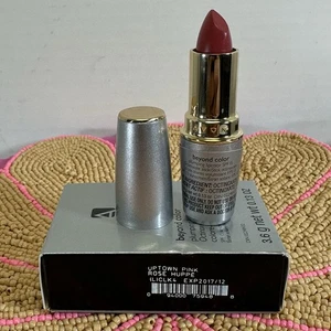 Menge 2 Avon Beyond Color aufpolsternde Lippenfarbe. "Uptown Pink". Neu im Karton - Bild 1 von 6