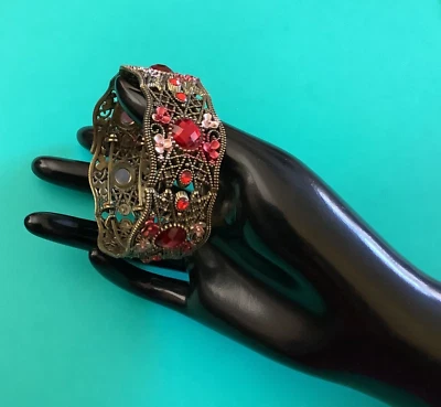 Brazalete Brazalete Estilo Victoriano Imitación Rojo Rosa Gema Esmalte Floral Latón Estrás Foto 1 de 4