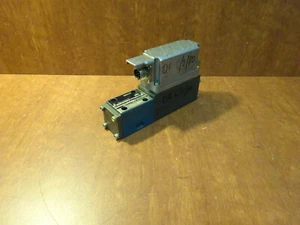 Bosch 0 811 404 638 servo valve - Picture 1 of 2