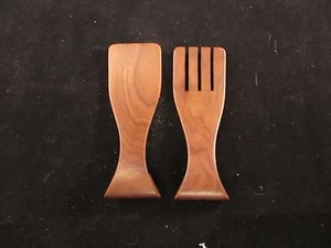 2 Piece Carved Wood Salad Serving Set Utensils - Picture 1 of 3
