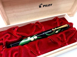 Pilot Makie Narzisse 14K 585 NEU mit Konverter und Box - Bild 1 von 15