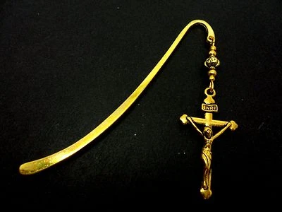 ROSIES JEWELLERY A GOLD COLOUR CROSS/CRUCIFIX CHARM BOOKMARK. NEW.