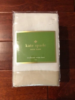 KATE SPADE Arcos 2 peças FARDAS PADRÃO Algodão CAQUI BRANCO BORDADO NOVO COM ETIQUETAS  - Imagem 1 de 3
