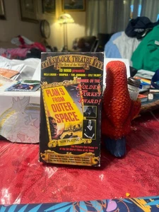 PLAN 9 FROM OUTER SPACE: VHS ED WOOD PERSENTS BELA LUGOSI-VAMPIRA-TOR JOHNSON-LV - Picture 1 of 2