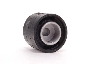 BMW E38 Z8 E52 Genuine Rear Mount Rubber 33171090089 - Picture 1 of 3