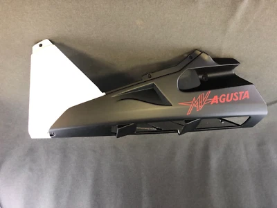 MV AGUSTA F4RR BELLY PAN 213-15 BLANCO/NEGRO 80C0C2029 Foto 1 de 4