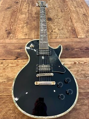 Suzuki 1970/80's Les Paul guitar with case Japan - Image 1 of 4