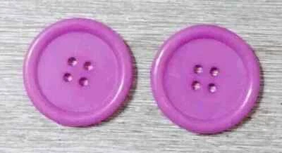 Botones de costura de plástico grande púrpura 4 agujeros 1 1/8 pulgadas 2 piezas Foto 1 de 2
