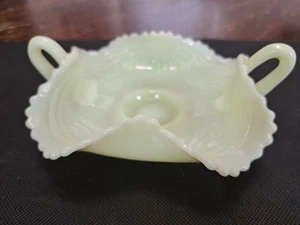 1910s Fenton Custard Uranium Bon Bon Dish Prayer Rug - Picture 1 of 13