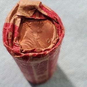 1989-P  Lincoln Cent Roll - Picture 1 of 3