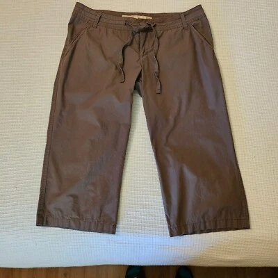 Pantalones cortos Mossimo Supply tiro más bajo para mujer talla 11 color oliva Foto 1 de 4