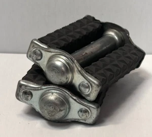 60s Schwinn Like Stingray Bicycle Block Pedals Waffle ID ? - Picture 1 of 11