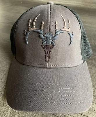 Field & Stream Stretch Fit Skull Hat Grey M/L NWT - Image 1 of 4