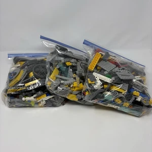 Lego Gift Starter Lot - Over 4.5 Lbs Lego Baseplate Minifigs Technic Assortment - Picture 1 of 7