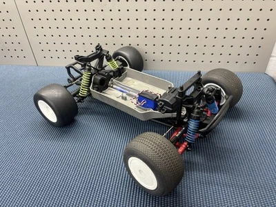 Traxxas Rustler 4wd - Image 1 of 4